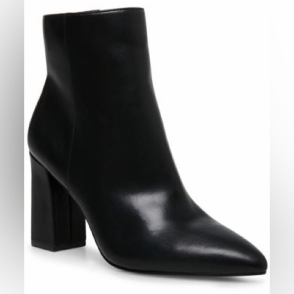 Madden Girl Flexx Pointed-Toe Booties